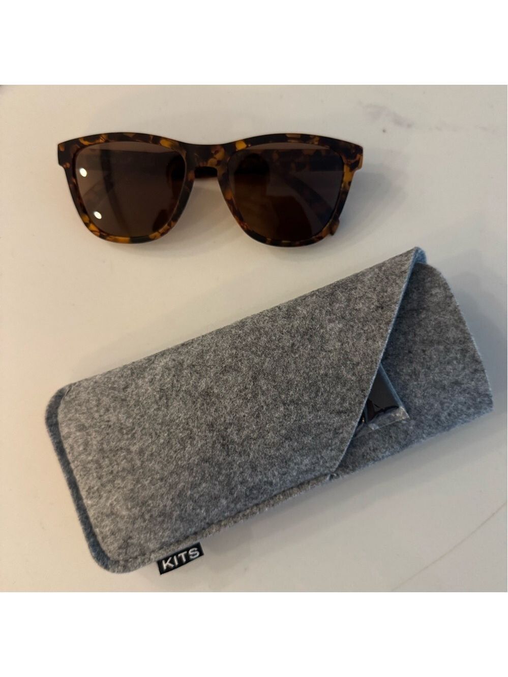 Tortoise Shell Sunglasses with Gray Case